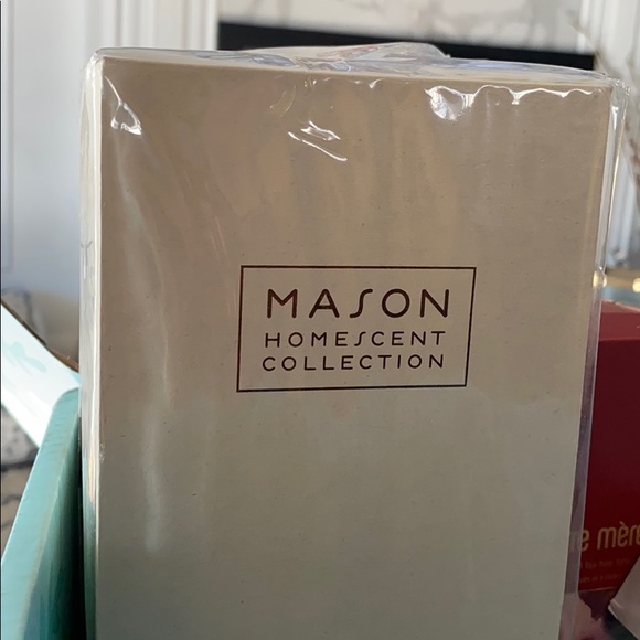 SOLD✅ Pottery Barn - Mason Reed Diffuser - Picture 3 of 3